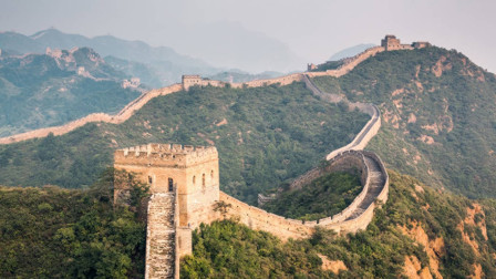 中国长城和埃及金字塔，到底哪一个的建筑难度更大？