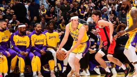 NBA-东契奇39+8+7詹姆斯受伤 湖人锁西部第3