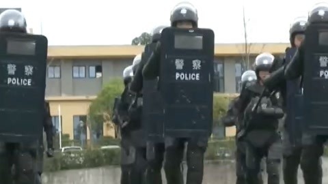 法治中国60分 特警实训现场 帅出天际线