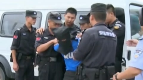 法治中国60分 路见火情公交司机联手扑救 非法拘禁前妻追击嫌犯