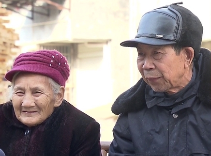 寻情记 父母住危楼 儿子有房为何接不回