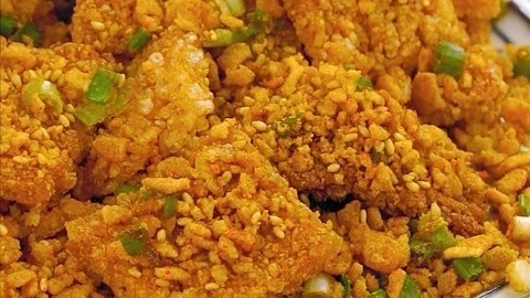罐头小厨 剩米饭做成酥脆锅巴