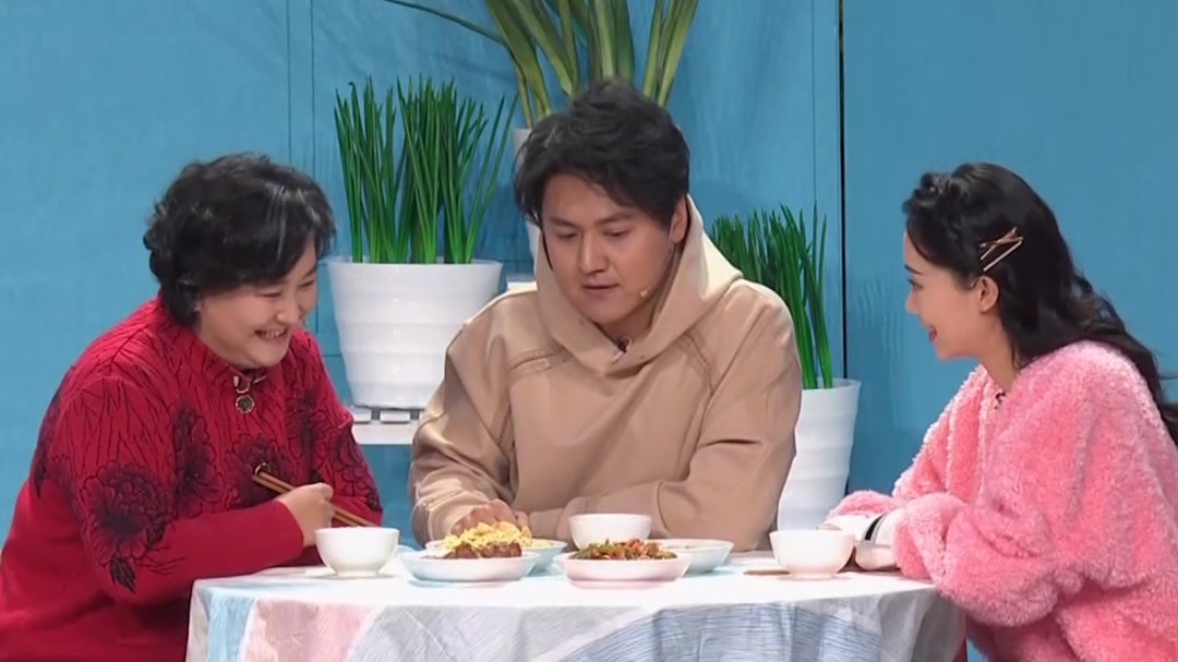 兄弟情深暖人心 婆媳融洽合家欢