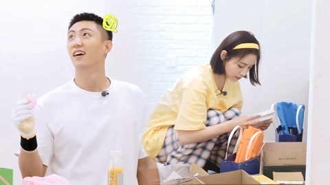 许佳琪快递大揭秘 宋爸夸孟美岐超会做饭