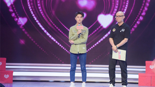 非诚勿扰 2019 明星脸男嘉宾自曝偶像剧初恋情节 朱翊君飙泪示爱
