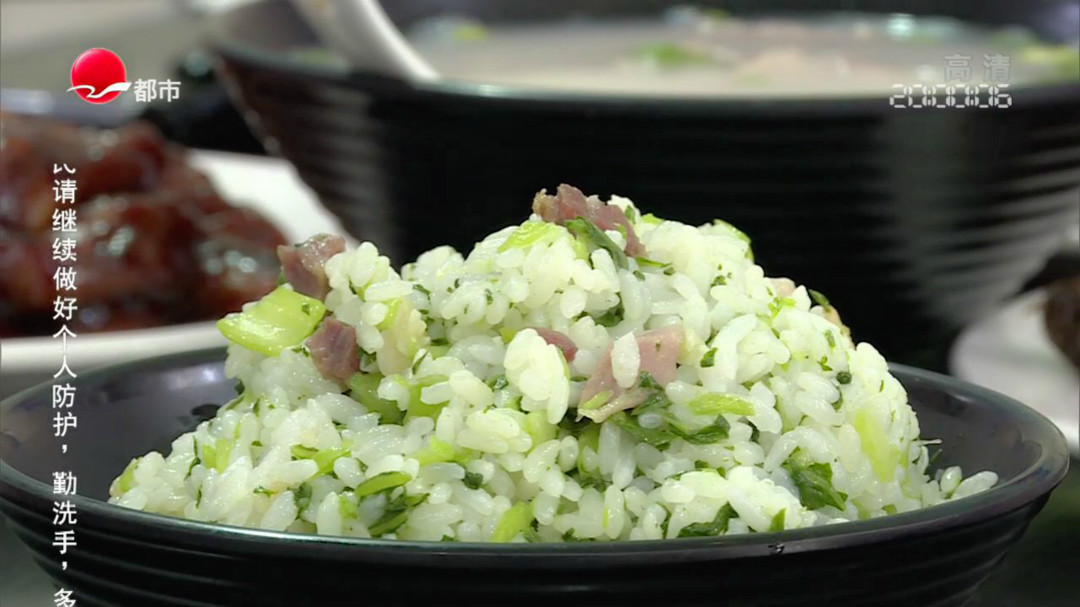 临汾路20年菜饭馆 熬猪油要加三种料？