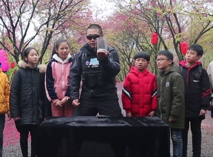 新闻大求真 大铁链会长得更高吗？