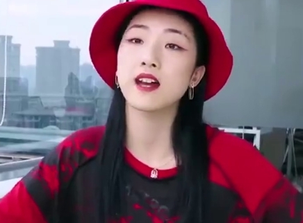 娱乐新鲜爆 恭喜Yamy成为队长！