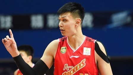 CBA 18/19赛季 广东vs八一第四节：许钟豪末段暴扣赢得掌声！广东轻取八一取六连胜