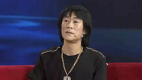夜问 我们是否应该盲目跟风 乐嘉笑评常宽神经病