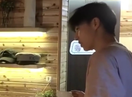 娱乐新鲜爆 陈立农生活常识小课堂开课啦