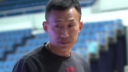 河北工程对战中国海大，双方教练排兵布阵