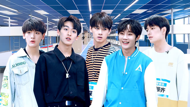 第13期：学员宿舍撕名牌大战开启