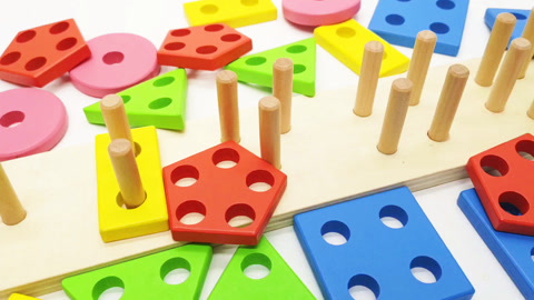 彩色积木益智玩具，颜色分类小能手，宝宝成长好伙伴！