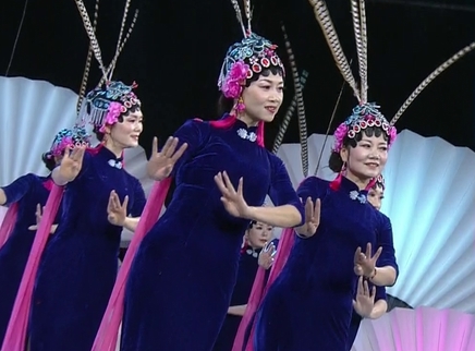 321动起来 郦人行《国粹靓颖》