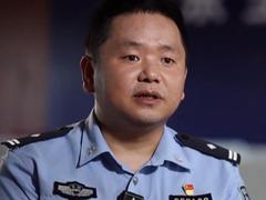 陨落在油菜花田的红衣女工,缉凶三十年只为求真