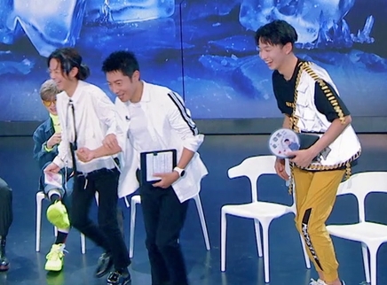 名侦探俱乐部 第五季 撒贝宁盛世美颜遭针对