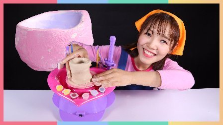 凯利和玩具朋友们 凯利和陶艺制作笔筒DIY玩具游戏 160