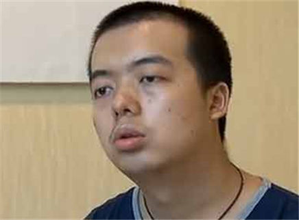 寻情记 十九岁网瘾少年的整容梦