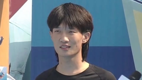 体育教师创新纪录 小将选手赛道金鸡独立