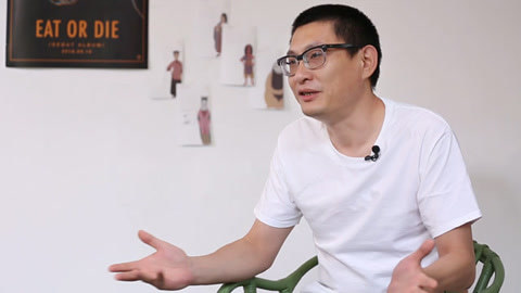 一刻talks 作为《呕吐袋之歌》的翻译，他还原了真实的尼克凯夫