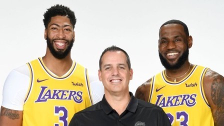NBA流言收割机 是时候兑现五字真言了！湖人赛季首练詹姆斯浓眉哥挥汗如雨
