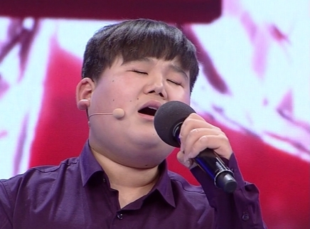 幸福来敲门【天津卫视】 坚强少年歌声感人