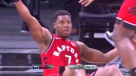 2020 NBA全明星正赛 洛瑞赛季至今高光时刻，一条龙拉杆压哨双手扔超远三分