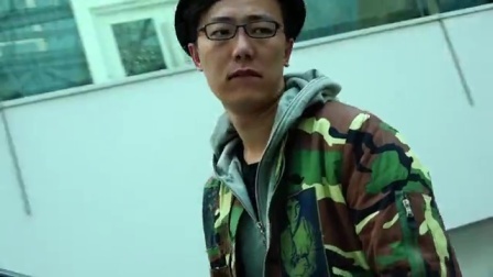 小罗恶搞 2017 电梯上摸陌生人手 东北版 21