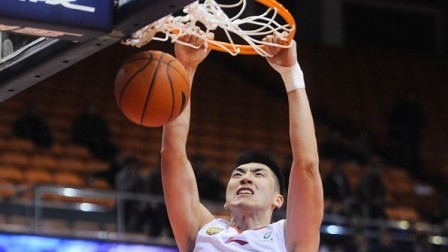 CBA 18/19赛季 山东VS四川第四节：陶汉林力拔山兮献炸扣虐筐