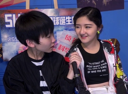 818超女聊天室 “芳心”CP决裂黄佳欣恋上方圆