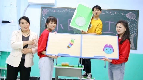 美女家务事 老师让学生无硼砂泥作画