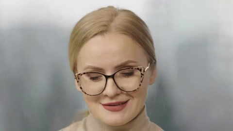 奥利弗·沃内卡畅聊乌干达风土 宣传温暖气候美丽生态