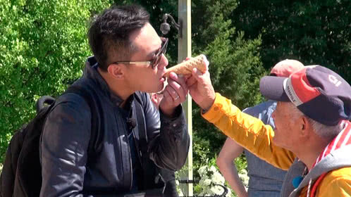 花样爷爷 刘烨巴黎遇小偷 讨好爷爷获赞赏