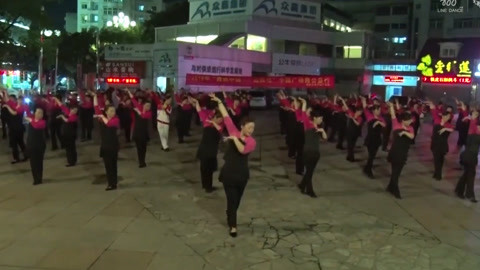 广场舞 广场舞阵势犹如阅兵啊