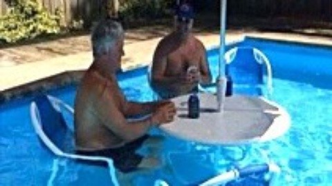 欢乐囧图 土豪教你过个凉爽的夏天