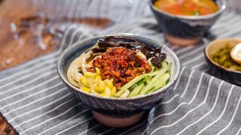 日食记 舔碗舔三遍的炸酱面