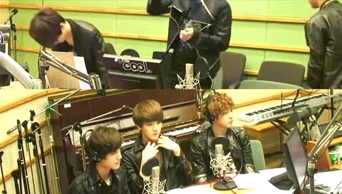 EXO 洪真京的两点电台 EXO-K全场 12/05/14-EXO-K