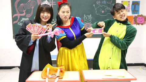 同学们偷用傀儡卡，小美使用“净化术”，能解除控制吗？