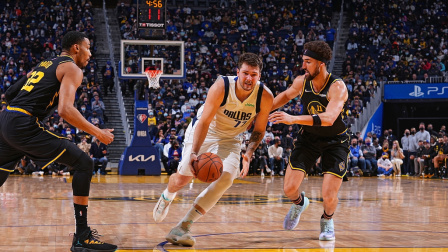 2021-2022赛季NBA集锦 库里18+9+7 东契奇25+8 勇士七人上双大胜独行侠