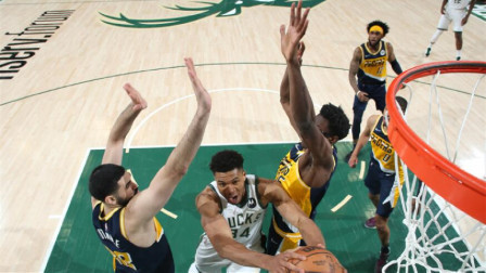 2021-2022赛季NBA集锦 字母哥50+14 希尔德36分 雄鹿送步行者7连败