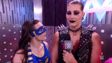 【摔角吧！斗士】WWE RAW 第1476期：新希望连下五局 夏姐战胜奈亚