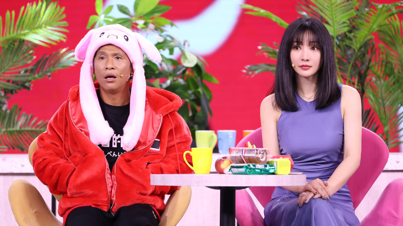 柳岩和孩子视频太催泪，被宋小宝的贴心照顾感动了