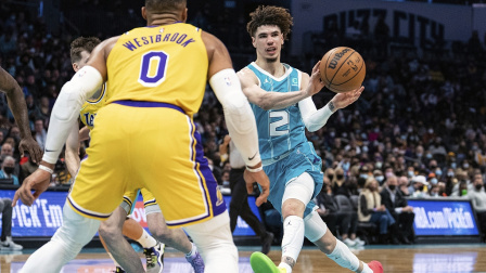2021-2022赛季NBA集锦 NBA-威少35+5&错失绝杀 詹眉缺战黄蜂险胜湖人
