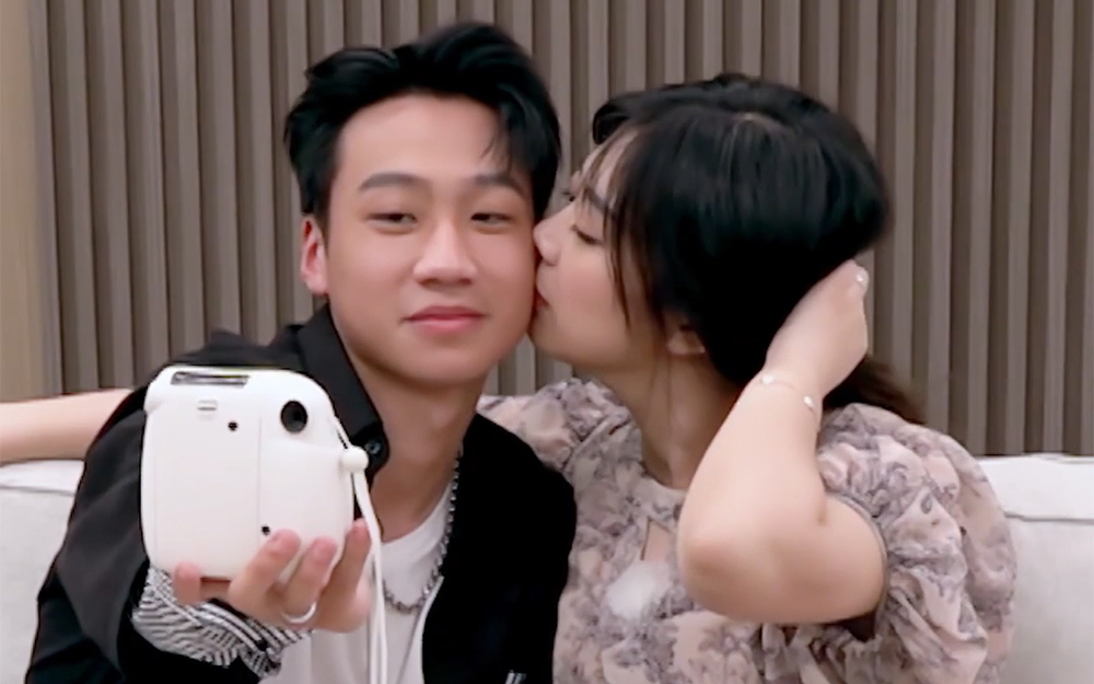 这明目张胆的爱意谁能不上头