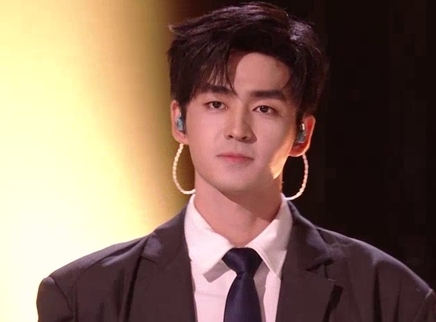 总决赛第9期：张卓尔《男孩》