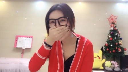 美女直播 第一季 挠脚心，穿红衣服跳舞，直播间爆炸了