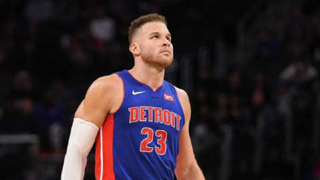 NBA热辣资讯 格里芬命中关键三分后跟阿杜贴脸庆祝！这现场氛围真让人激动！