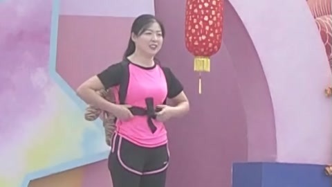 男生女生向前冲 第十四季 宝妈为孩子再上赛道 冲客不登顶主持人退出节目