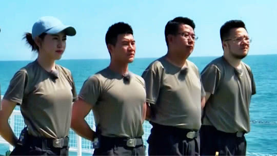 火力无限 海上终极大营救 火力队齐心协力成功完成任务